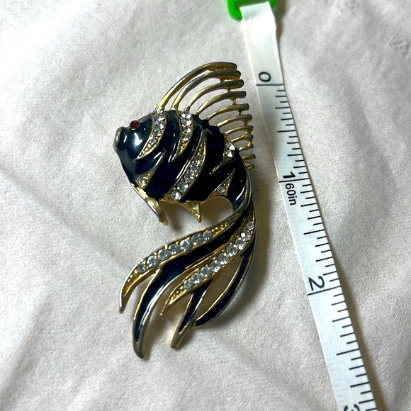 Fish brooches - Picture 3 of 5